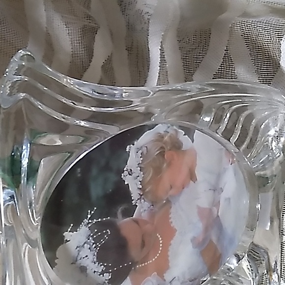 Mikasa Crystal Picture Frame - Picture 4 of 4